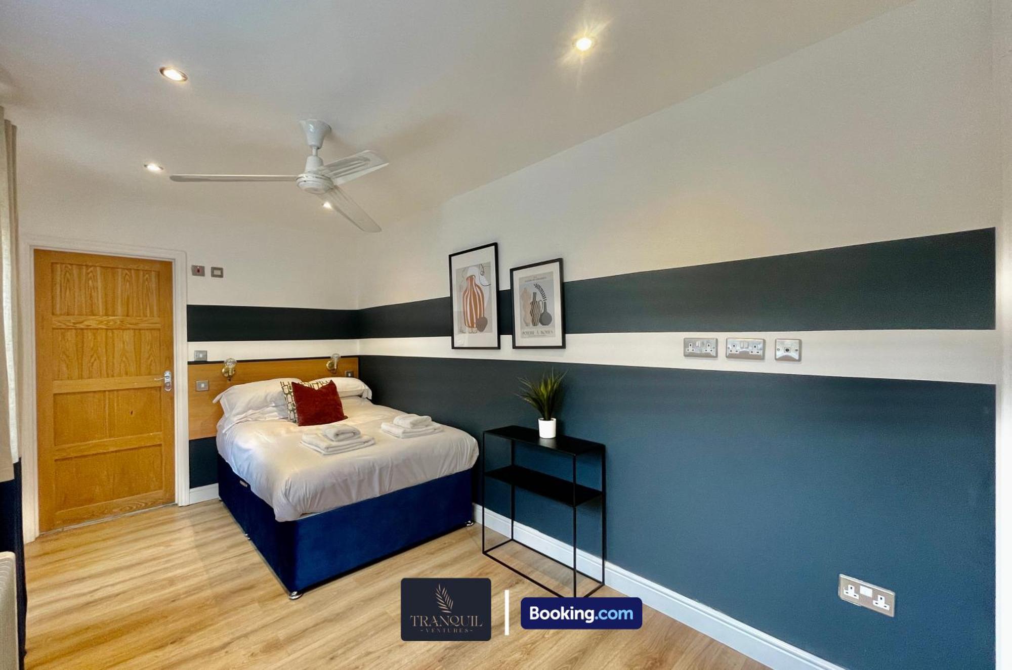 Large 4 Bdr By Tranquil Ventures Short Lets & Serviced Headington With Free Parking Holiday home *